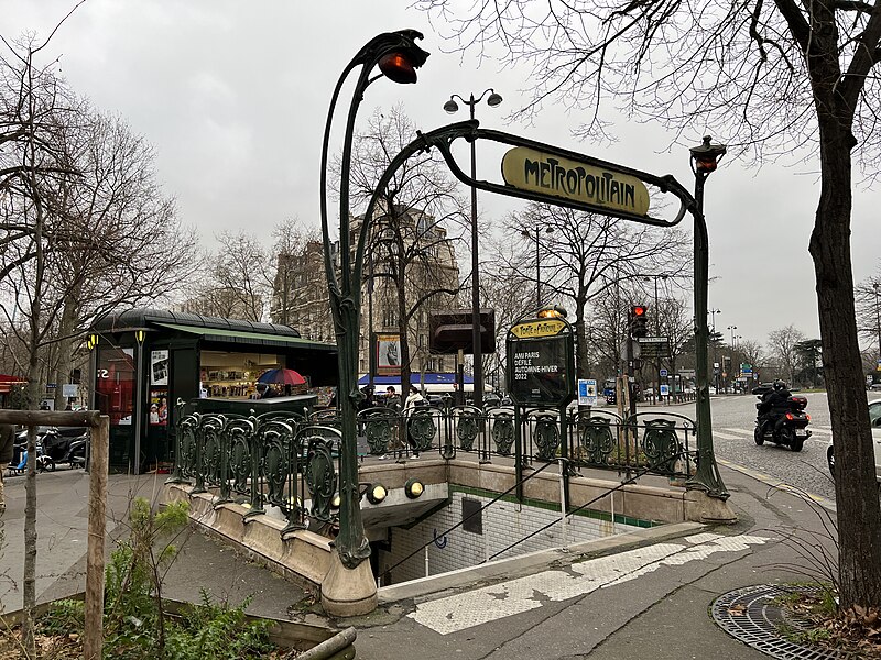 Édicule Guimard de la station Porte d'Auteuil - Paris 16ème