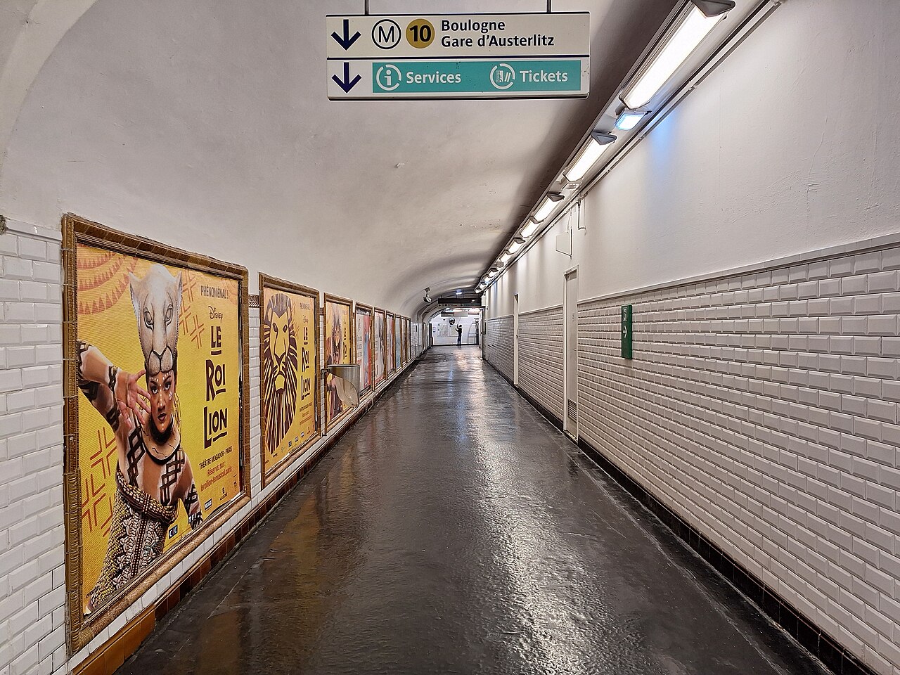 Édicule Guimard de la station Porte d'Auteuil - Paris 16ème