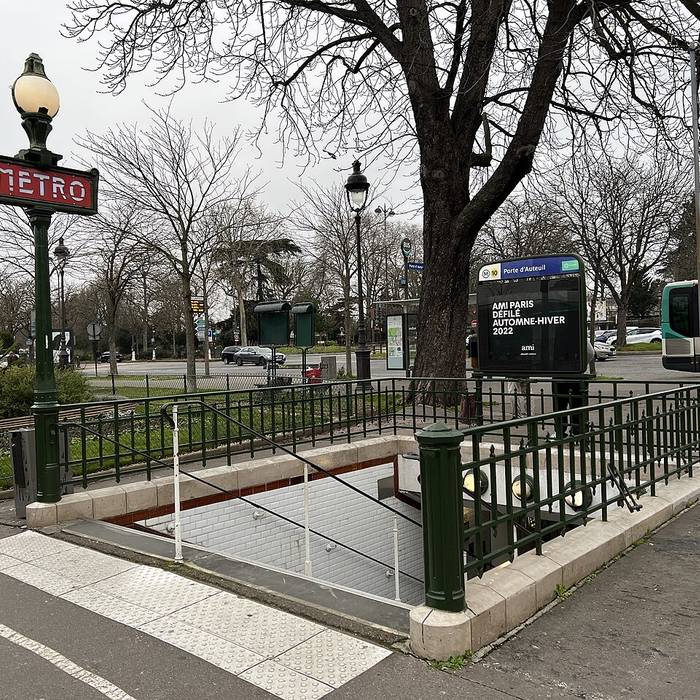 Photo de Édicule Guimard de la station Porte dAuteuil - Paris 16ème