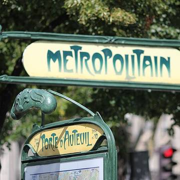 Édicule Guimard de la station Porte dAuteuil - Paris 16ème