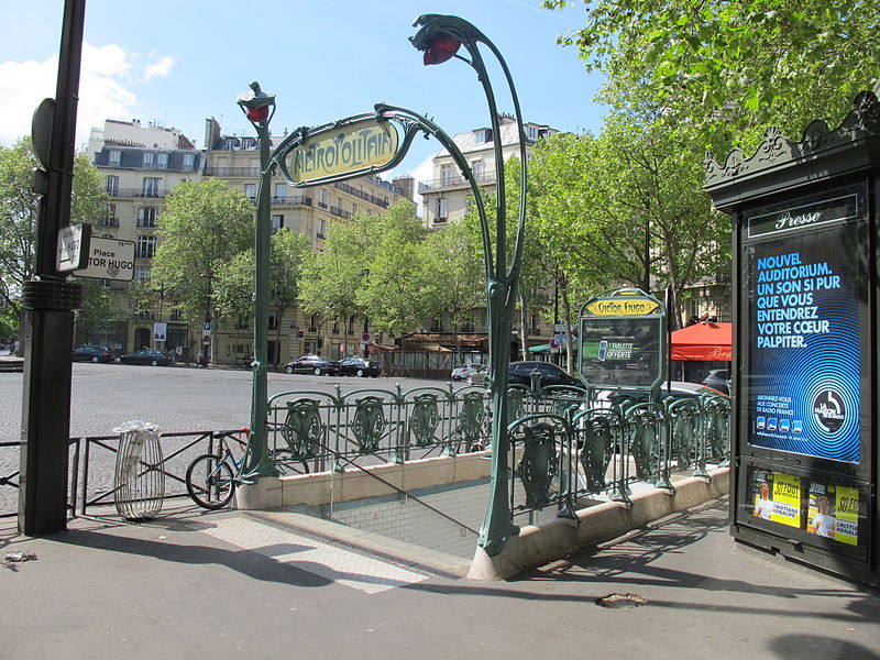 Édicule Guimard de la station Victor-Hugo - Paris 16ème