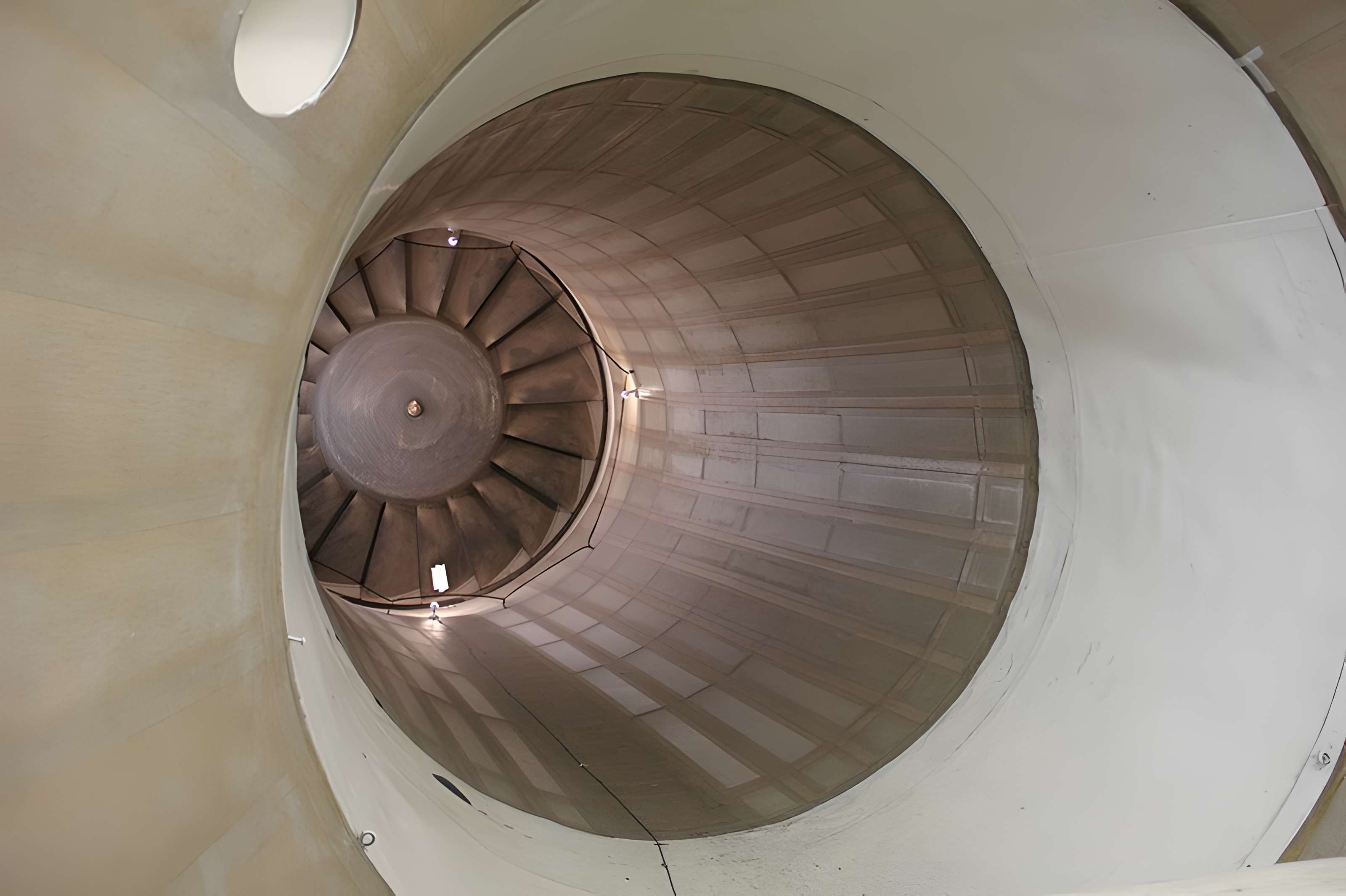 Laboratoire d'aérodynamisme de Gustave Eiffel - Paris 16ème