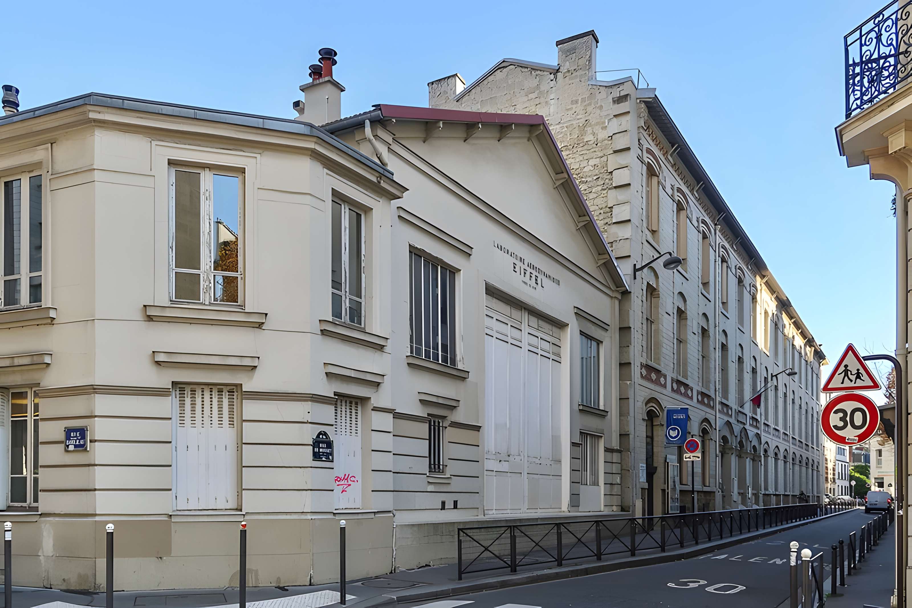 Laboratoire d'aérodynamisme de Gustave Eiffel - Paris 16ème