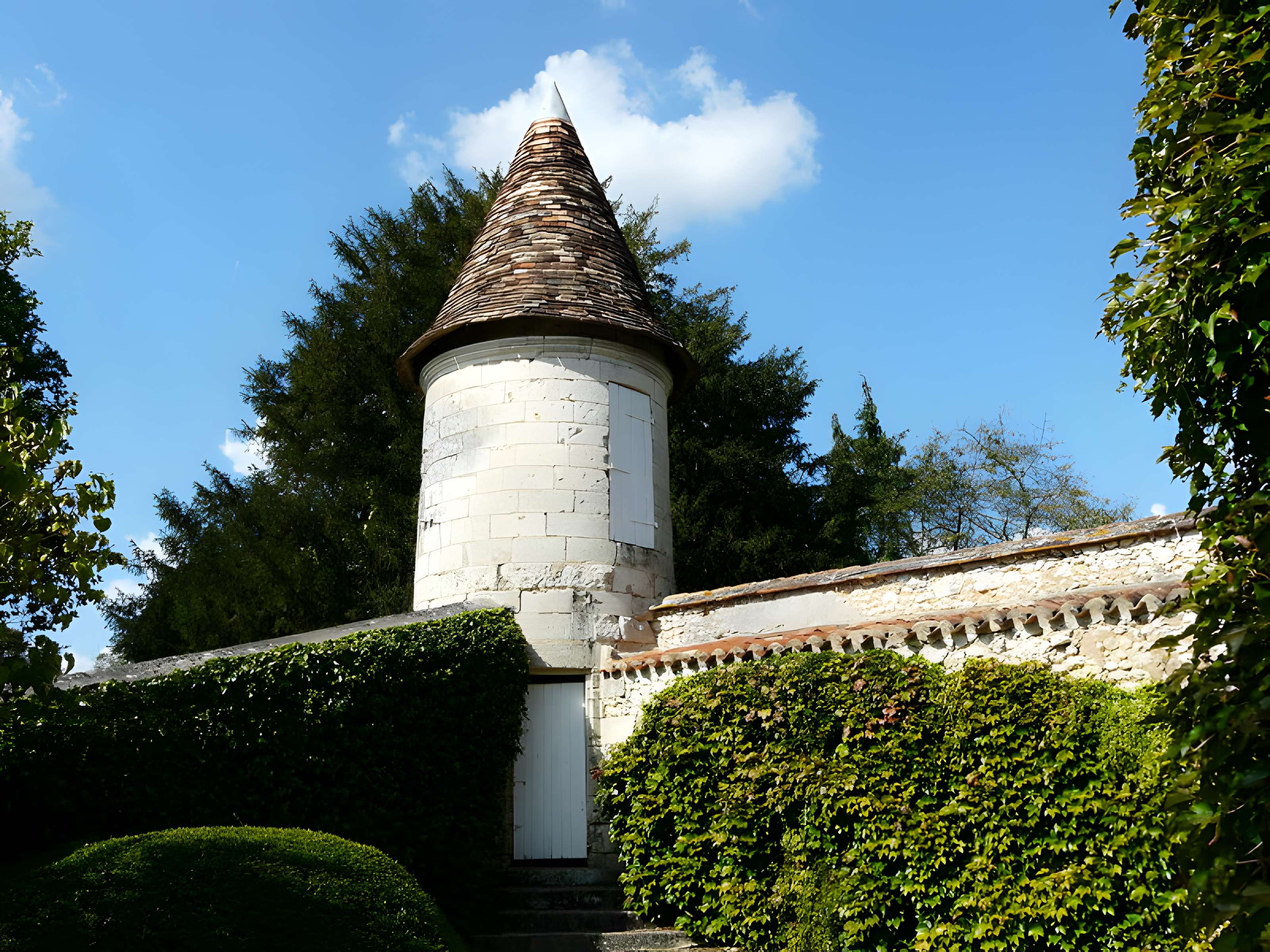 Château de Mauriac à Douzillac