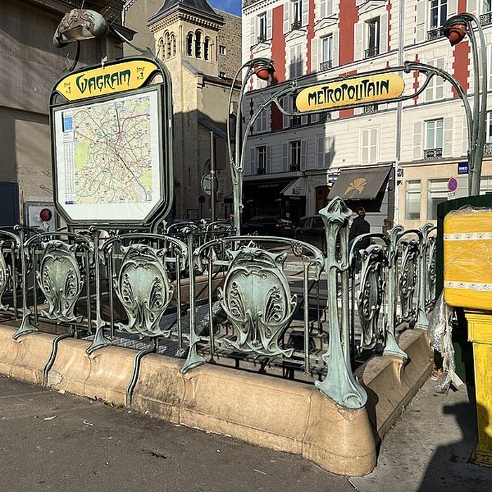 Photo de Édicule Guimard de la station Monceau - Paris 17ème