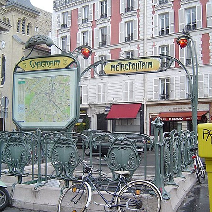 Photo de Édicule Guimard de la station Monceau - Paris 17ème