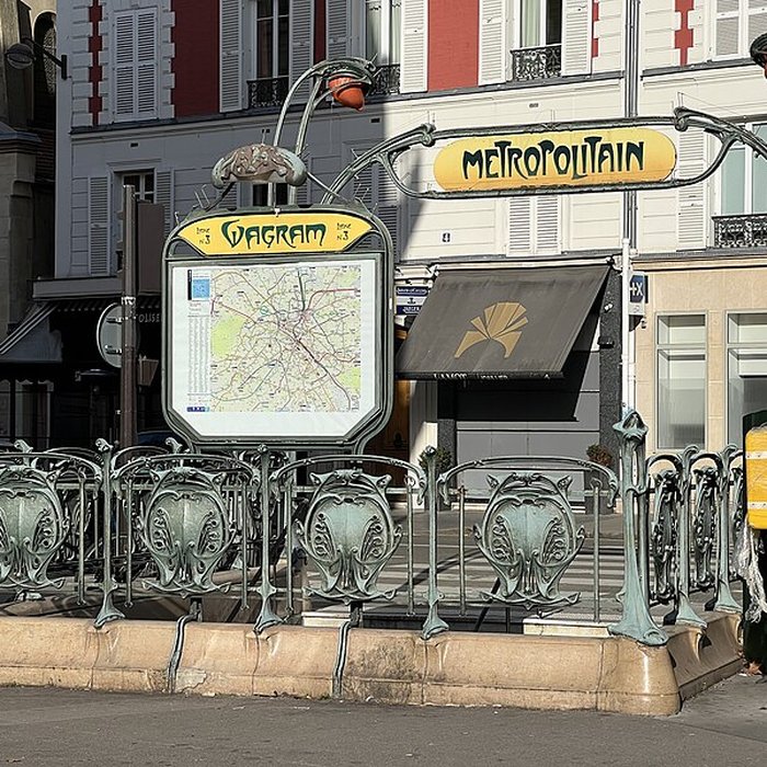 Photo de Édicule Guimard de la station Monceau - Paris 17ème