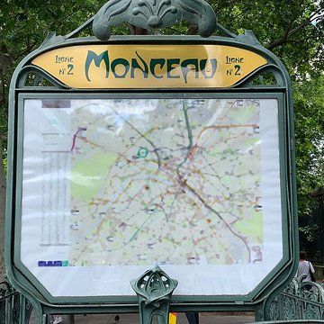 Édicule Guimard de la station Monceau - Paris 17ème