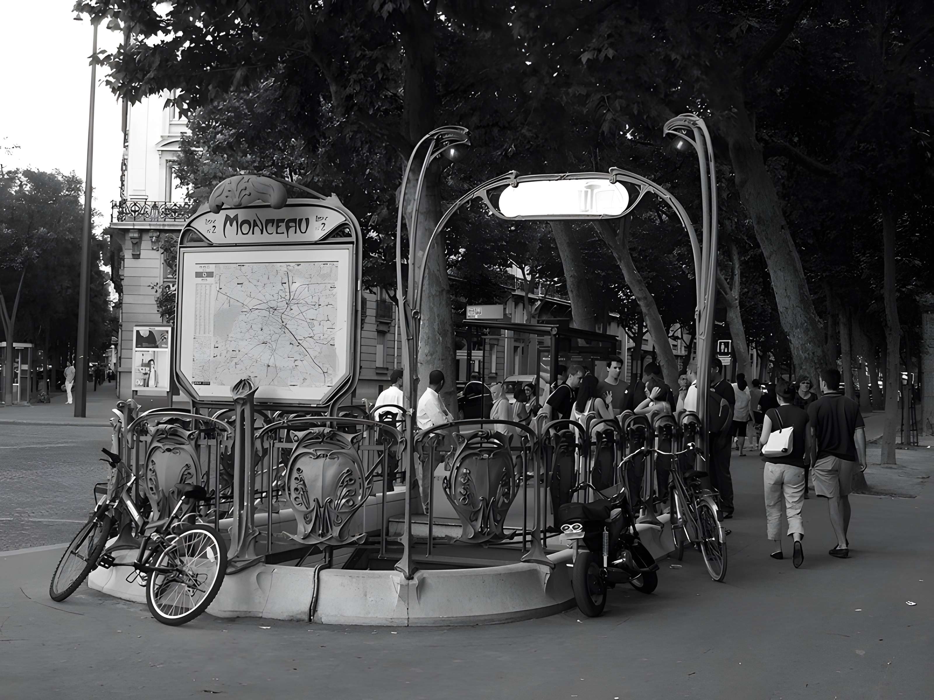 Édicule Guimard de la station Monceau - Paris 17ème