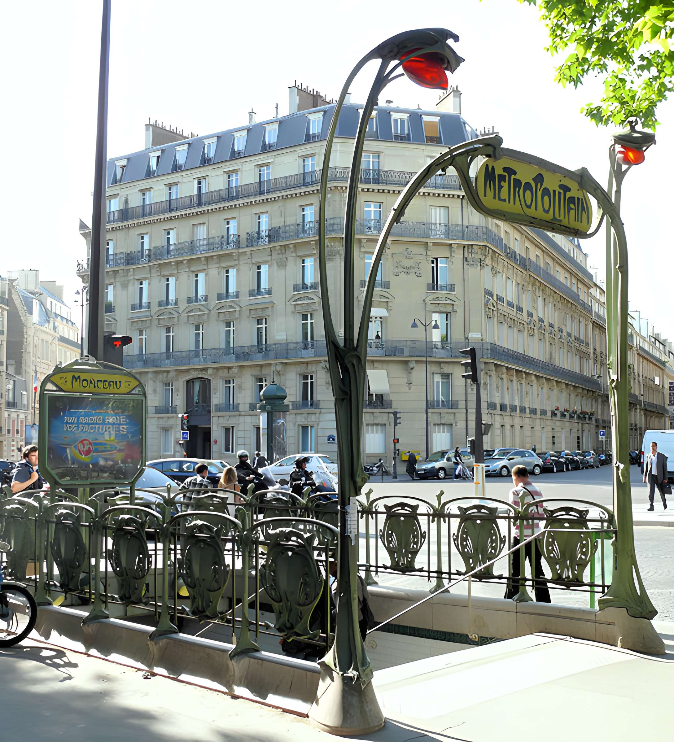 Édicule Guimard de la station Monceau - Paris 17ème