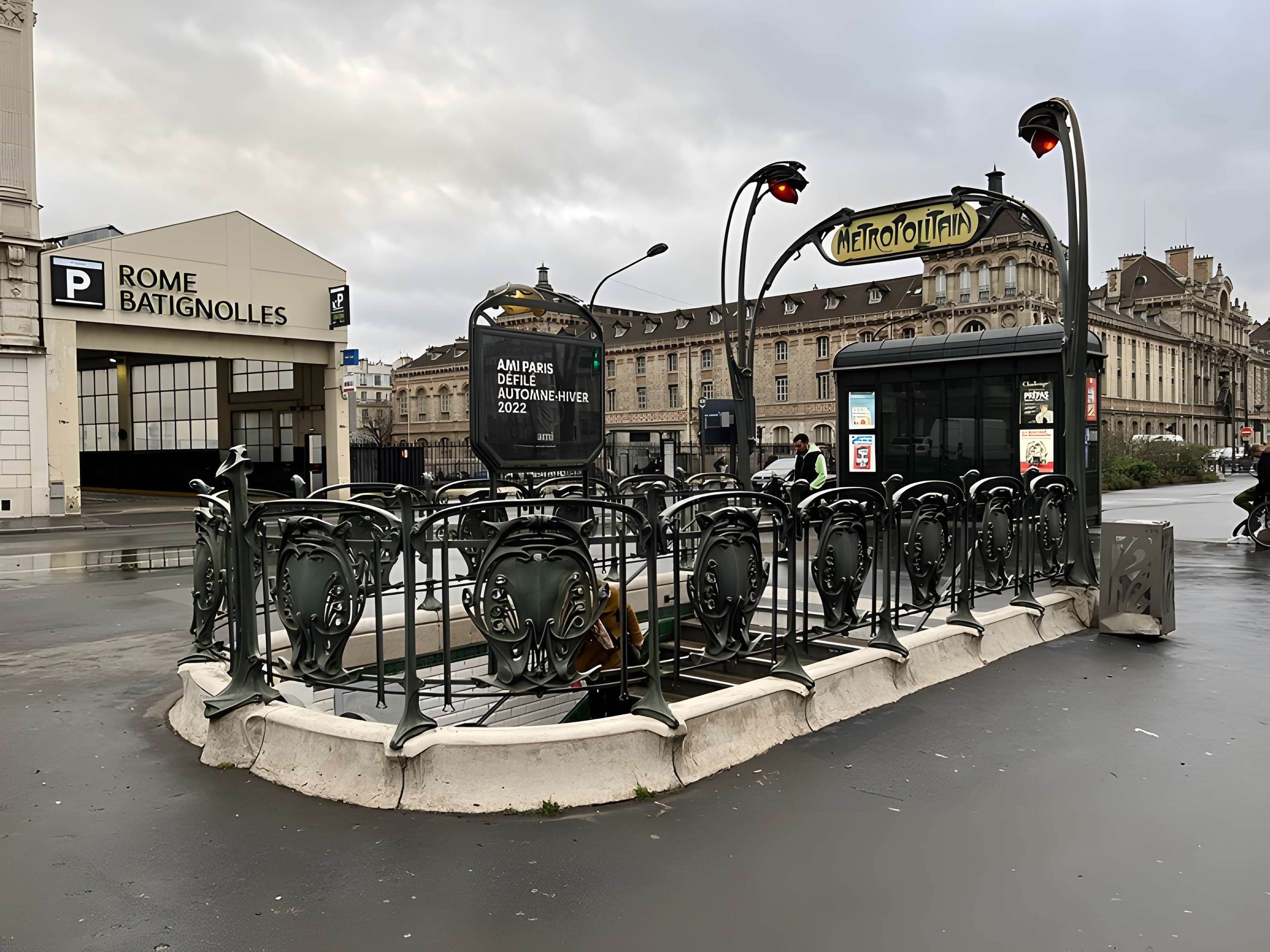 Édicule Guimard de la station Monceau - Paris 17ème