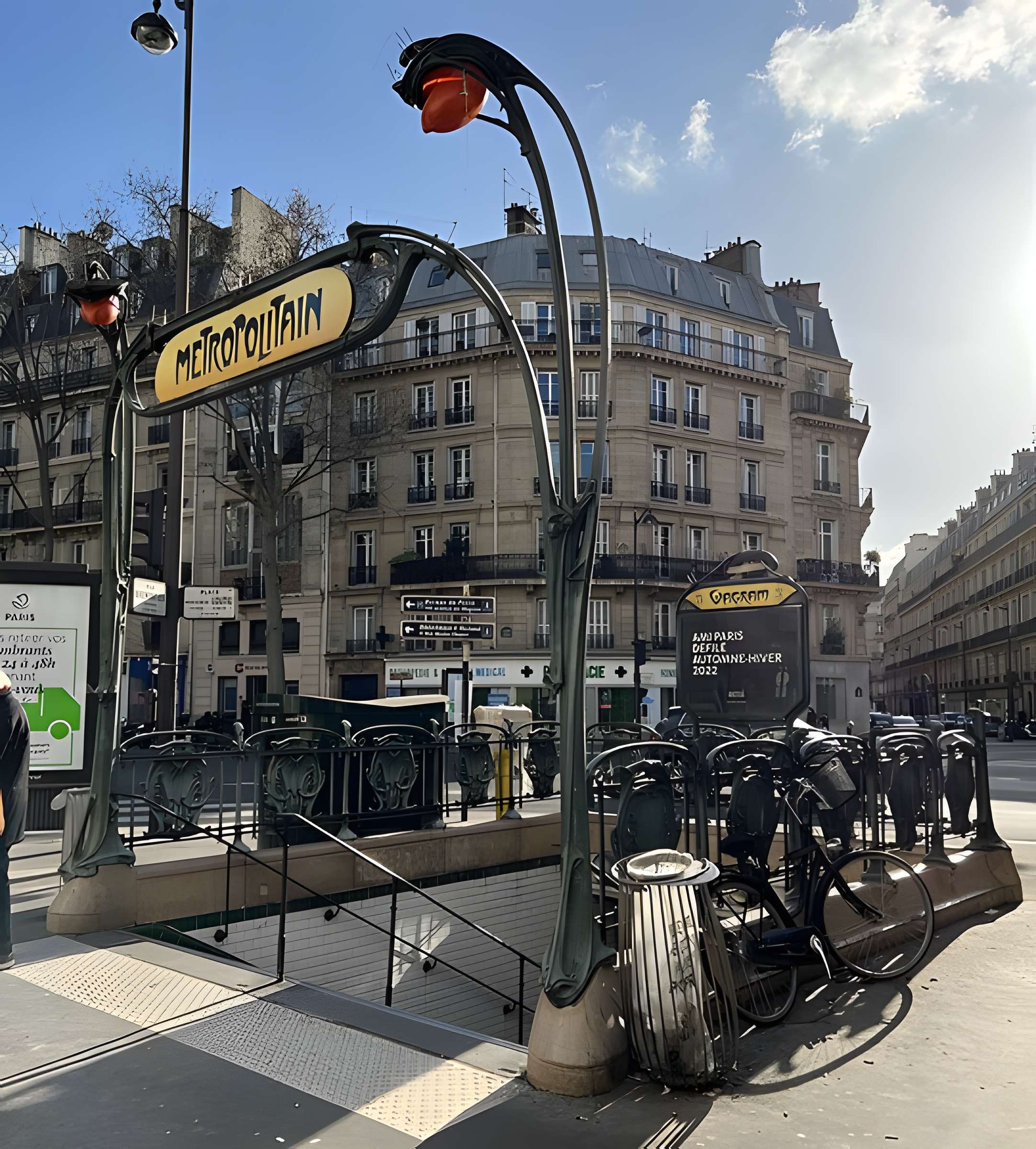 Édicule Guimard de la station Monceau - Paris 17ème