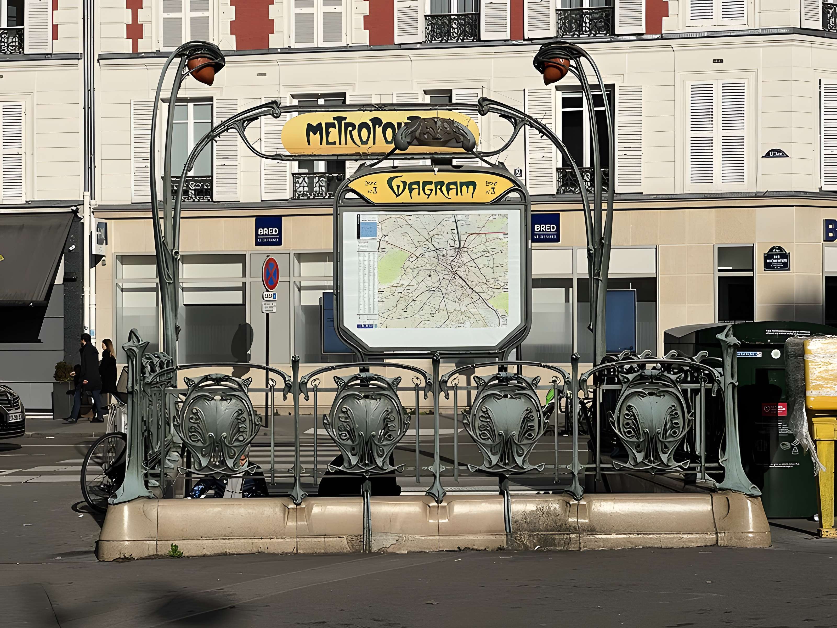 Édicule Guimard de la station Monceau - Paris 17ème