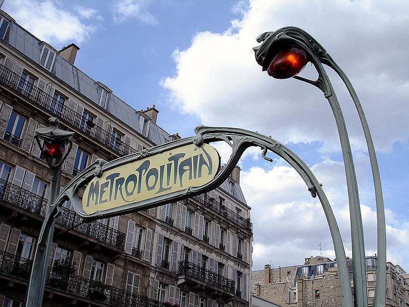 Édicule Guimard de la station Rome - Paris 17ème