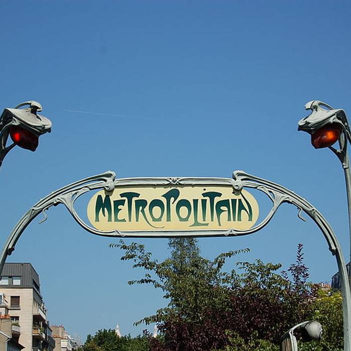 Photo de Édicule Guimard de la station Rome - Paris 17ème