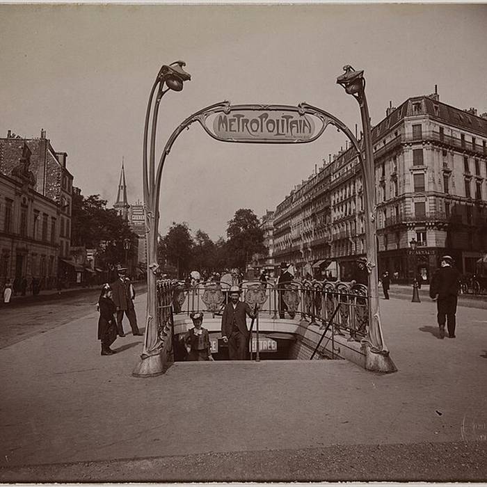 Photo de Édicule Guimard de la station Rome - Paris 17ème