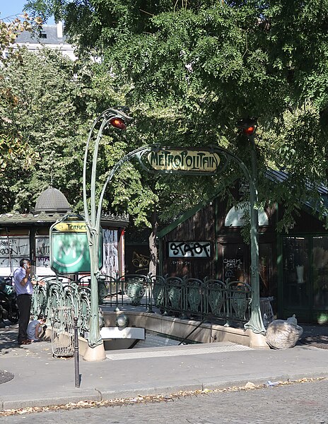 Édicule Guimard de la station Ternes - Paris 17ème