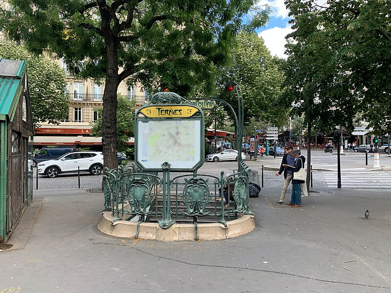 Édicule Guimard de la station Ternes - Paris 17ème