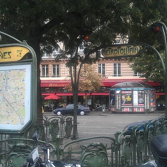 Photo de Édicule Guimard de la station Ternes - Paris 17ème