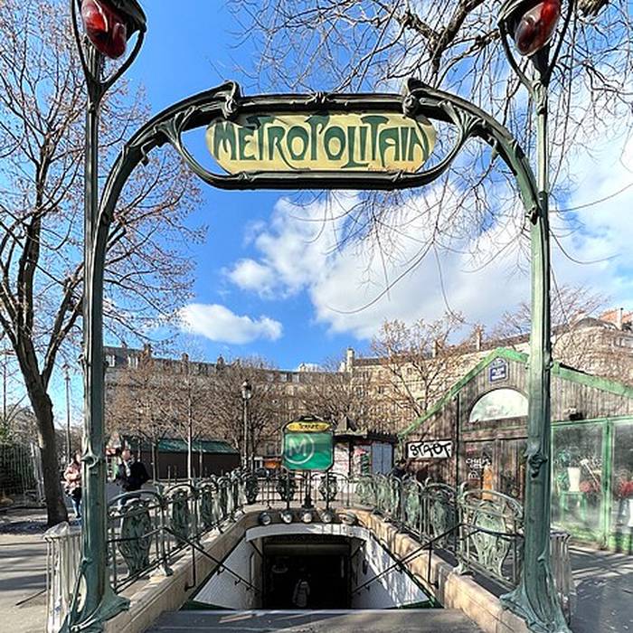 Photo de Édicule Guimard de la station Ternes - Paris 17ème