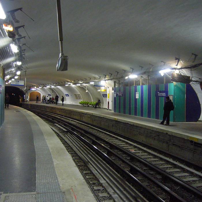 Photo de Édicule Guimard de la station Ternes - Paris 17ème