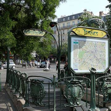 Édicule Guimard de la station Ternes - Paris 17ème