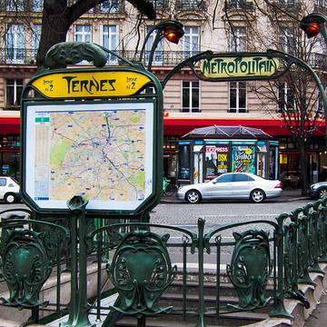 Édicule Guimard de la station Ternes - Paris 17ème