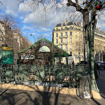 Édicule Guimard de la station Ternes - Paris 17ème