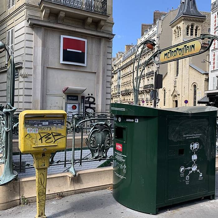 Photo de Édicule Guimard de la station Wagram - Paris 17ème