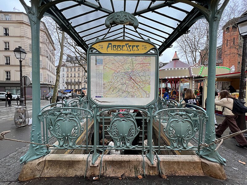 Édicule Guimard de la station Abbesses - Paris 18ème