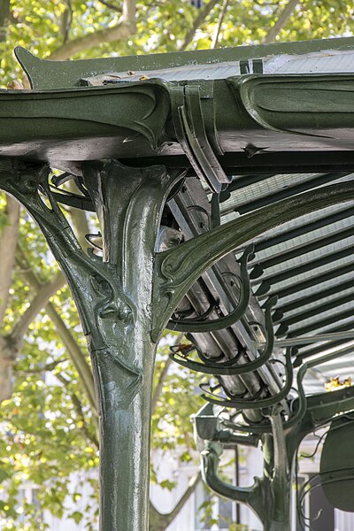 Édicule Guimard de la station Abbesses - Paris 18ème