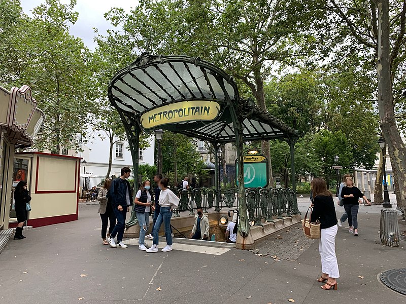 Édicule Guimard de la station Abbesses - Paris 18ème