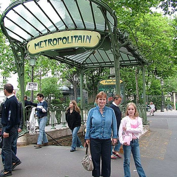 Photo de Édicule Guimard de la station Abbesses - Paris 18ème