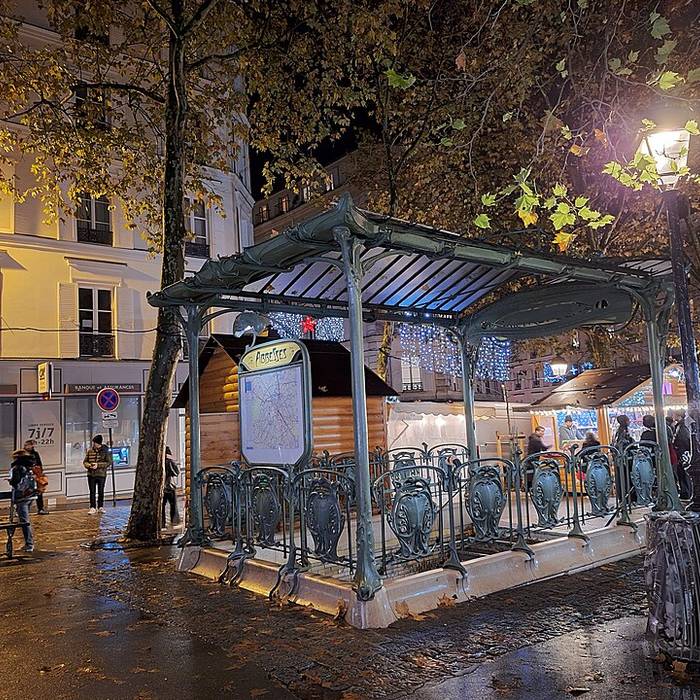 Photo de Édicule Guimard de la station Abbesses - Paris 18ème