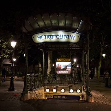Édicule Guimard de la station Abbesses - Paris 18ème