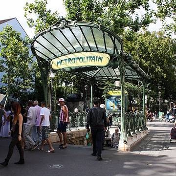 Édicule Guimard de la station Abbesses - Paris 18ème
