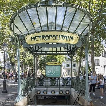 Édicule Guimard de la station Abbesses - Paris 18ème
