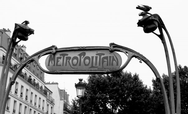 Édicule Guimard de la station Anvers - Paris 18ème