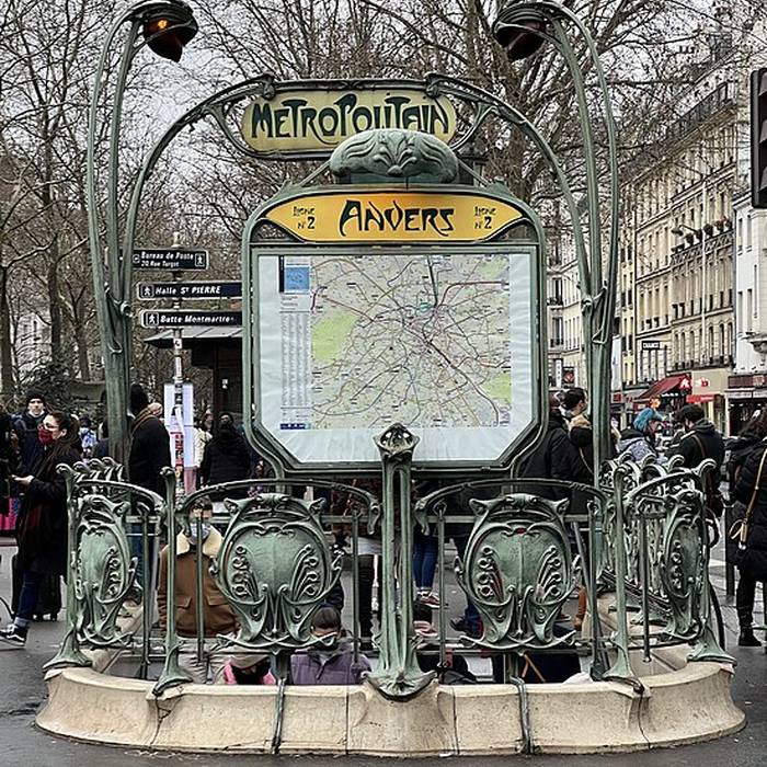 Photo de Édicule Guimard de la station Anvers - Paris 18ème