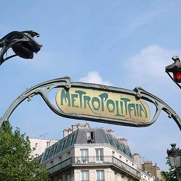 Édicule Guimard de la station Anvers - Paris 18ème