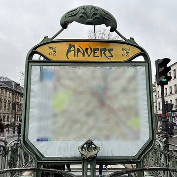 Édicule Guimard de la station Anvers - Paris 18ème