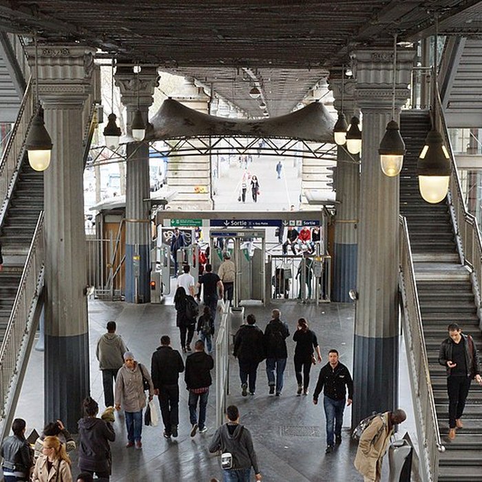 Photo de Édicule Guimard de la station Barbès-Rochechouart - Paris 18ème