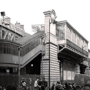Édicule Guimard de la station Barbès-Rochechouart - Paris 18ème