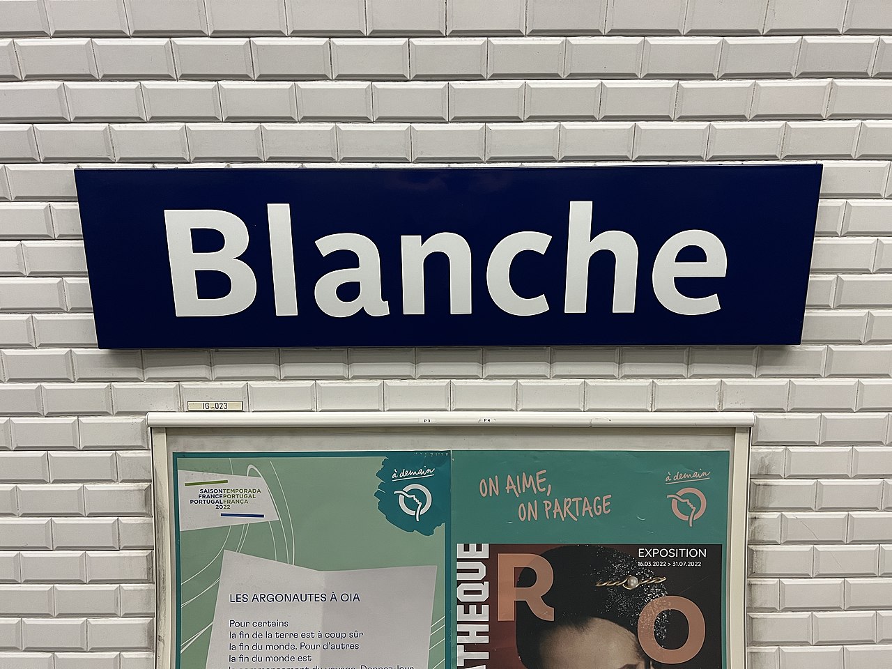 Édicule Guimard de la station Blanche - Paris 18ème