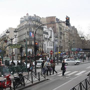 Édicule Guimard de la station Blanche - Paris 18ème
