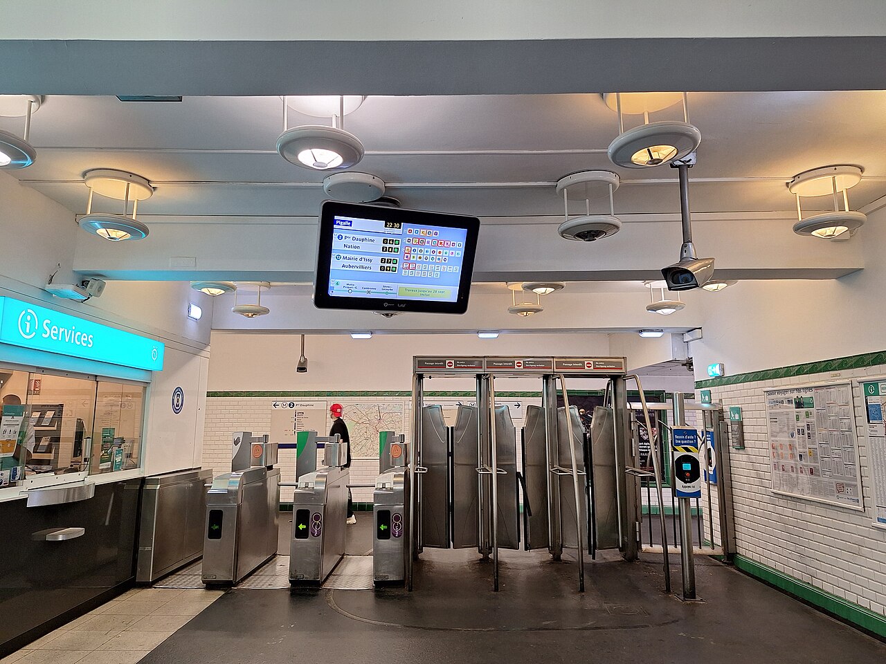 Édicule Guimard de la station Pigalle - Paris 18ème