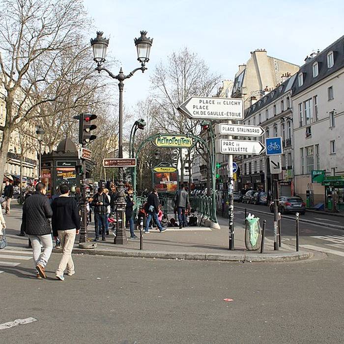Photo de Édicule Guimard de la station Pigalle - Paris 18ème