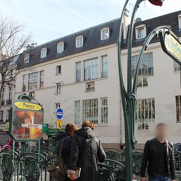 Photo de Édicule Guimard de la station Pigalle - Paris 18ème