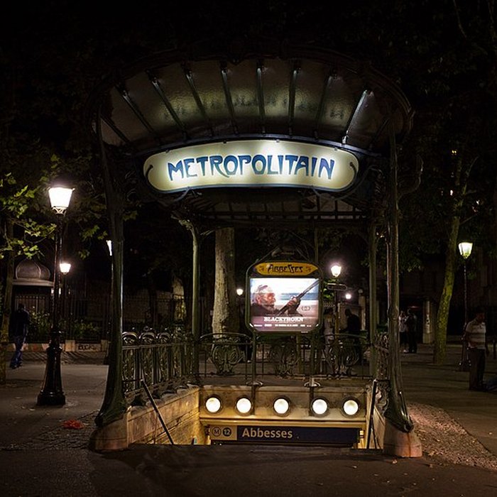 Photo de Édicule Guimard de la station Place de Clichy - Paris 18ème