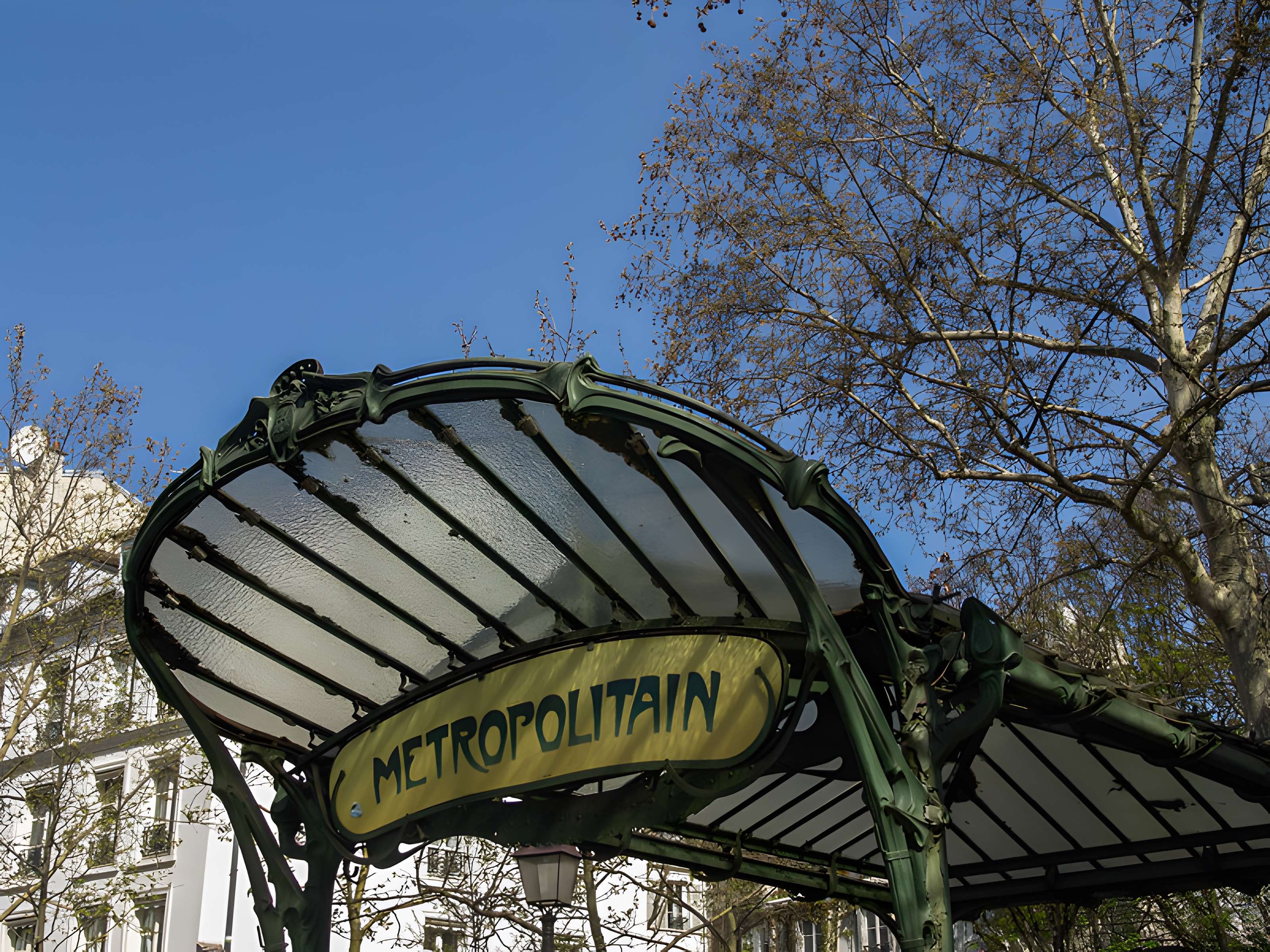 Édicule Guimard de la station Place de Clichy - Paris 18ème